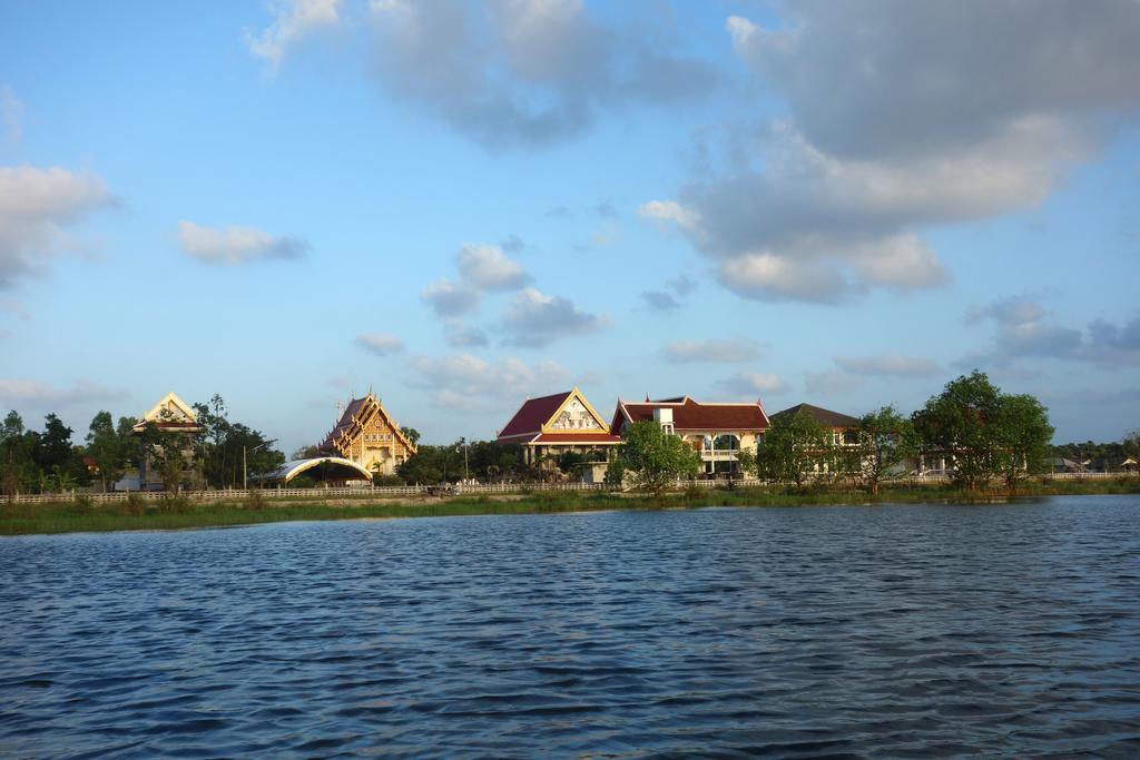 Ao Thai Resort Sathing Phra Exterior foto