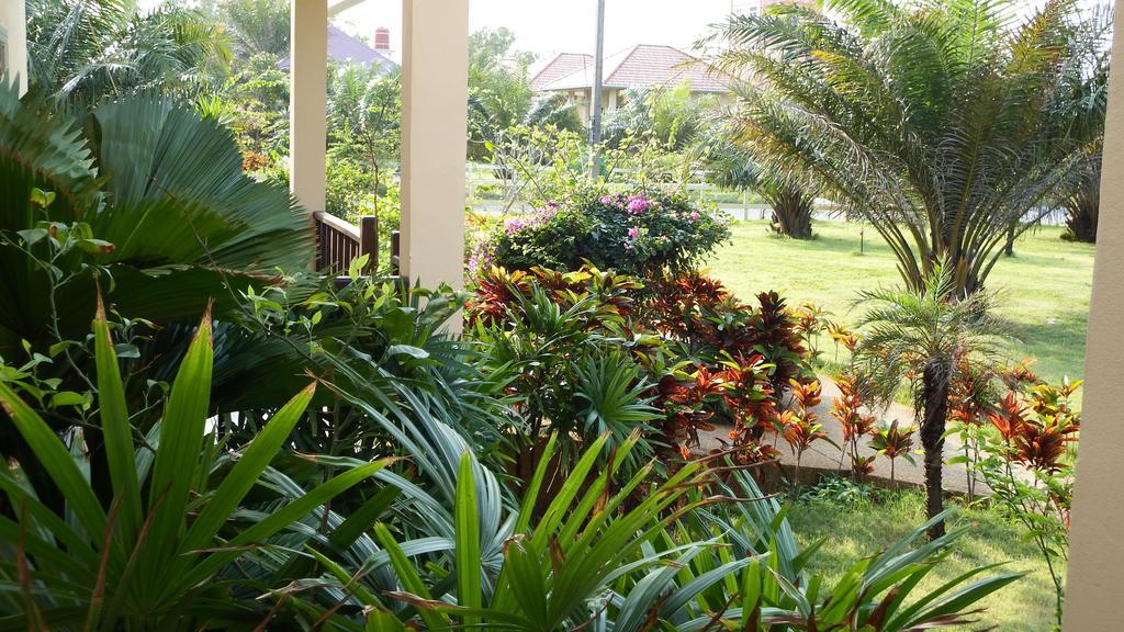 Ao Thai Resort Sathing Phra Exterior foto